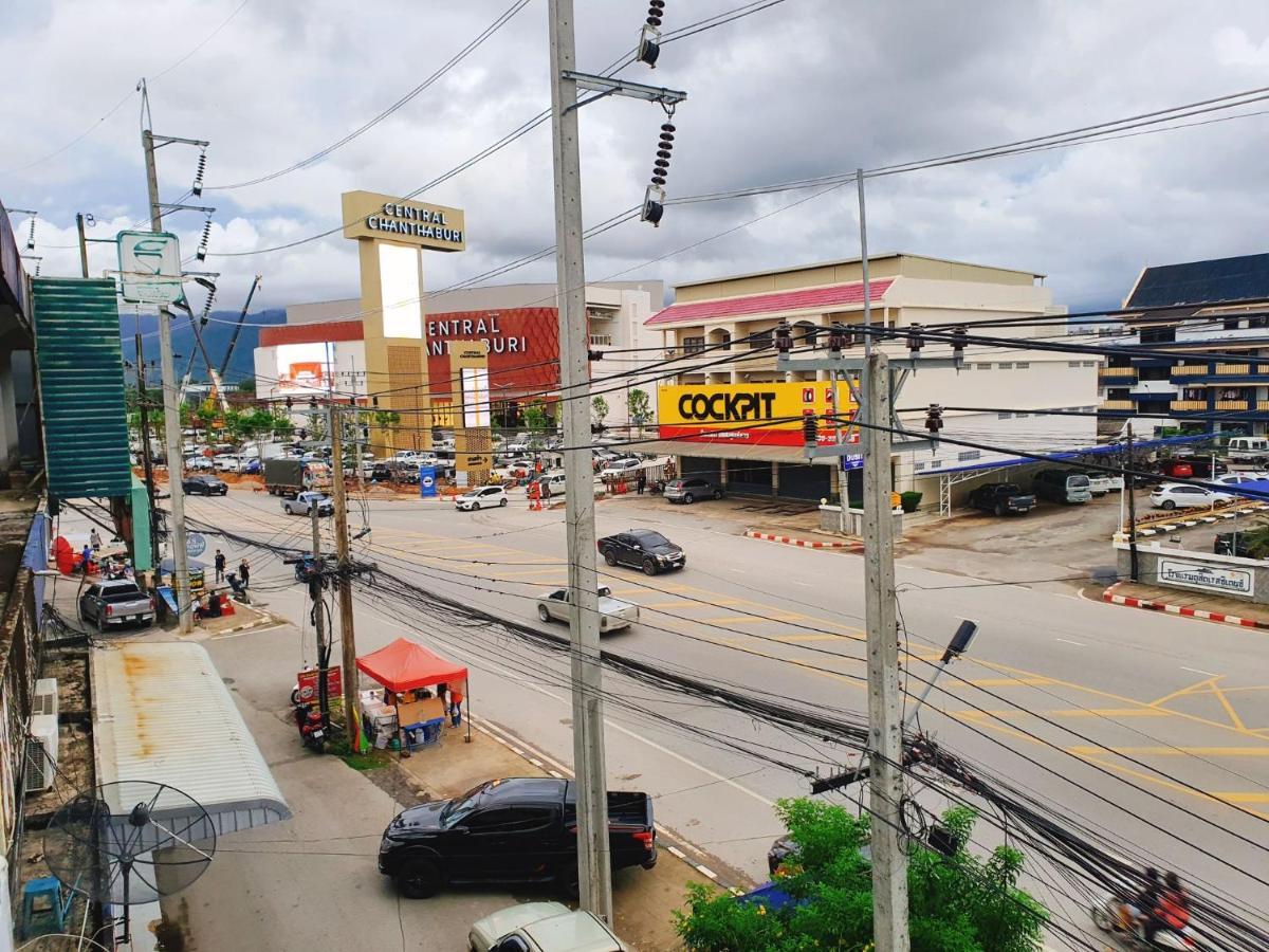 Phakdee Place Chanthaburi Extérieur photo